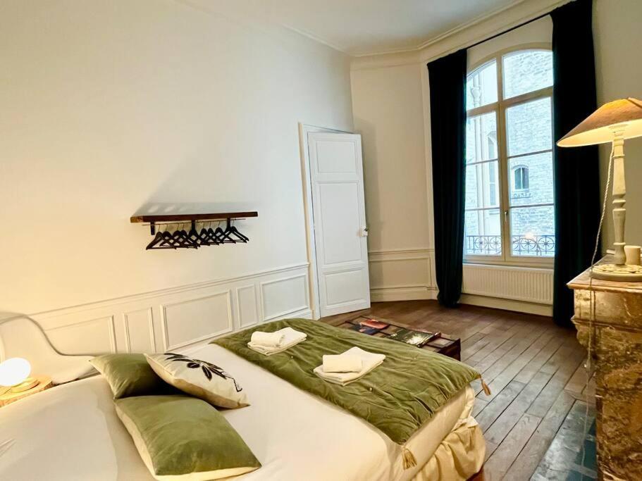 Champagne Des Anges - Proche Cathedrale De Reims Apartment Luaran gambar