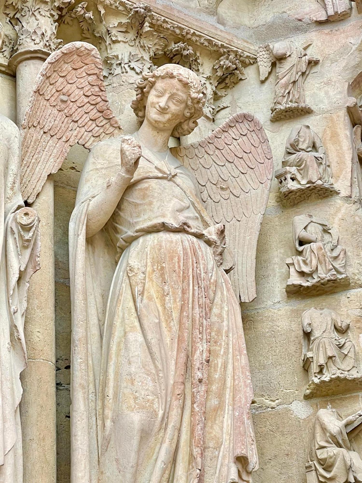 Champagne Des Anges - Proche Cathedrale De Reims Apartment Luaran gambar